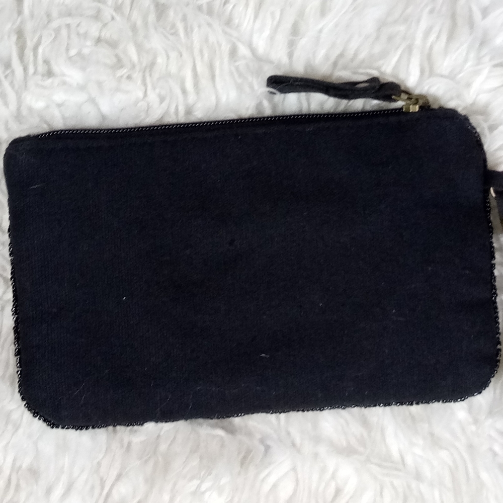 Sequined Beaded Wristlet - Picture 4 of 10